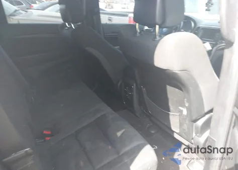 2016 Jeep Grand Cherokee Laredo z USA, uszkodzony, nr VIN 1C4RJFAG8GC461233